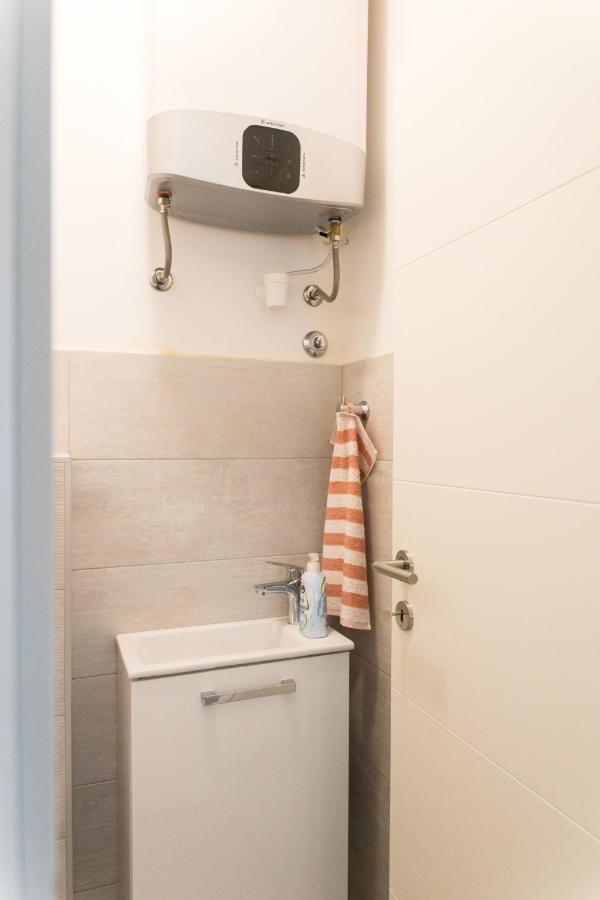 Apartment Zara - Luxury Apartment With Private Pool Экстерьер фото