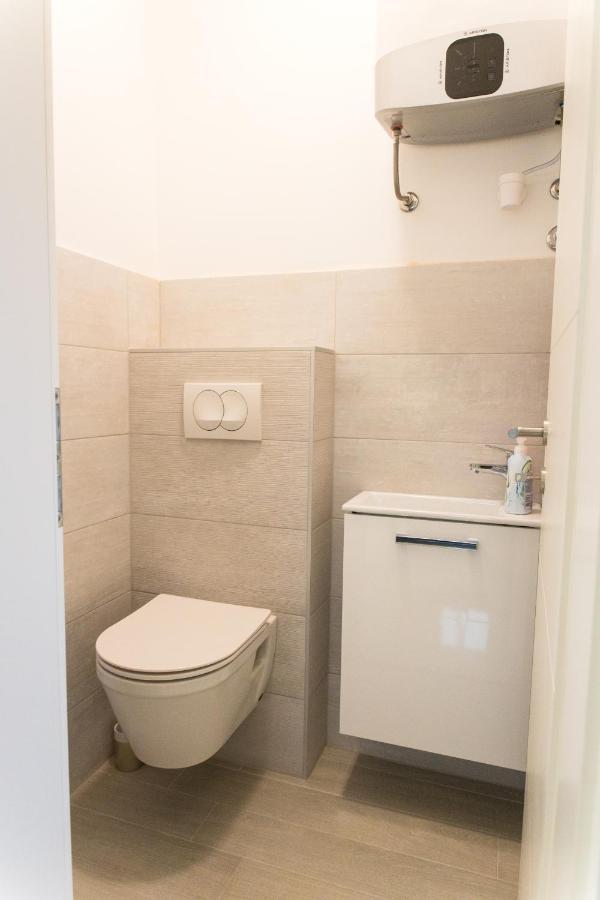 Apartment Zara - Luxury Apartment With Private Pool Экстерьер фото
