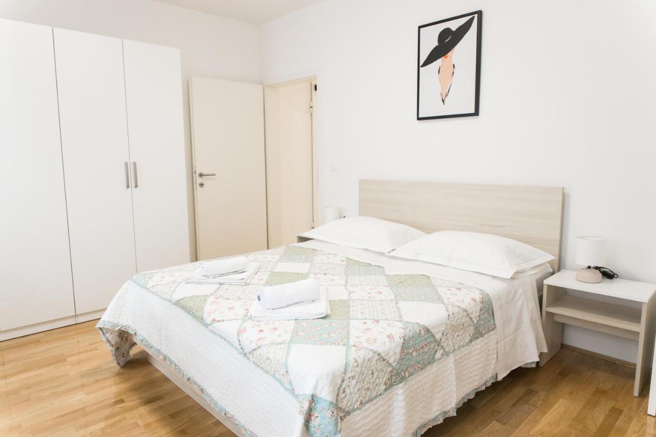 Apartment Zara - Luxury Apartment With Private Pool Экстерьер фото