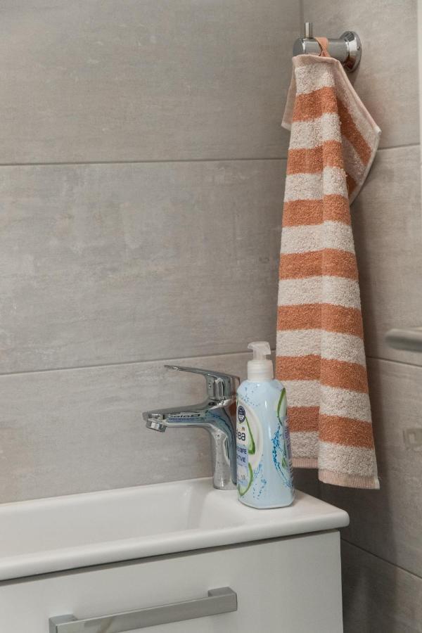 Apartment Zara - Luxury Apartment With Private Pool Экстерьер фото